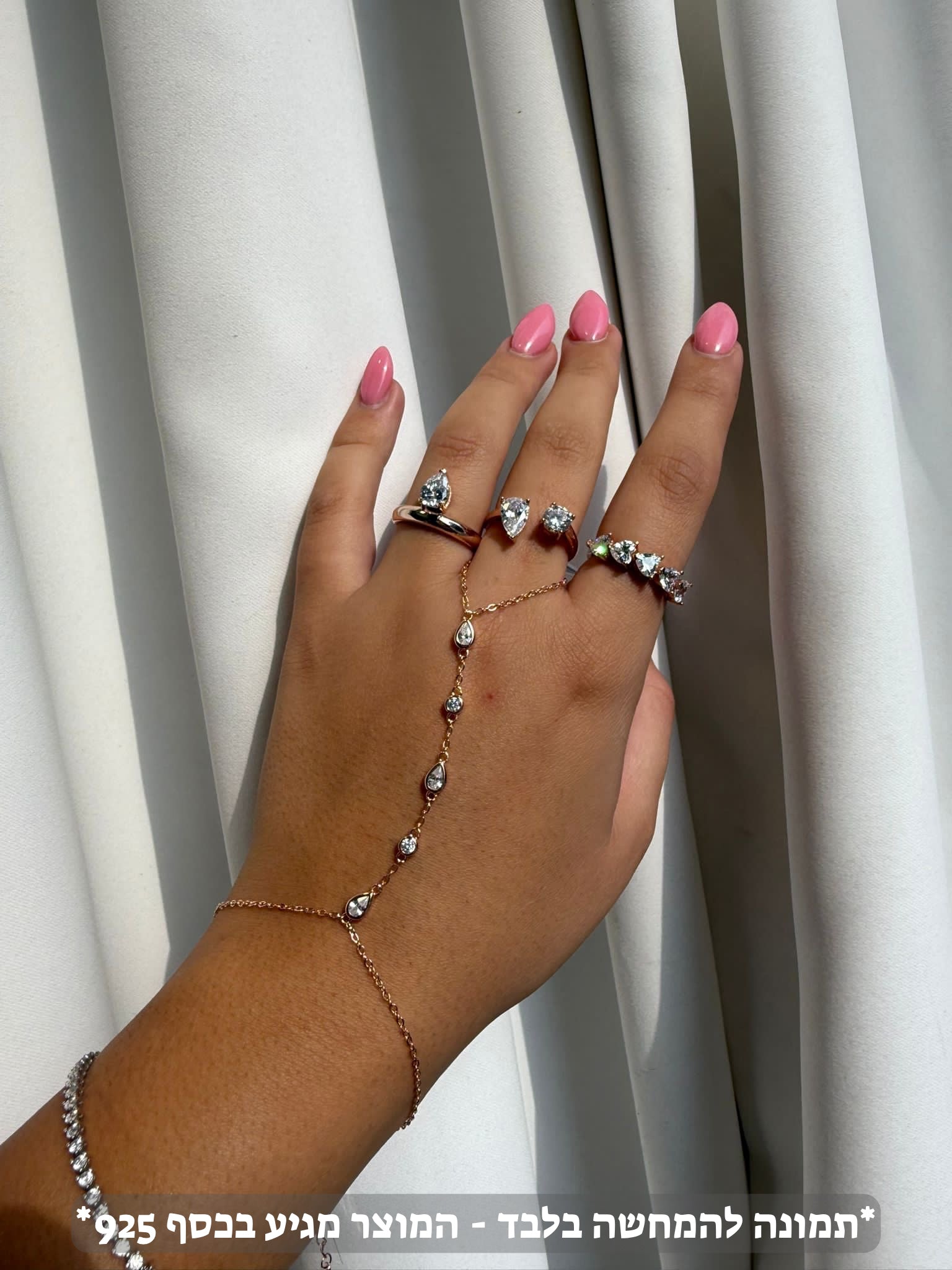 תמונת דוגמנית טבעת אבן טיפה כסף 925