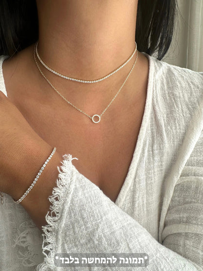 תמונת דוגמנית 